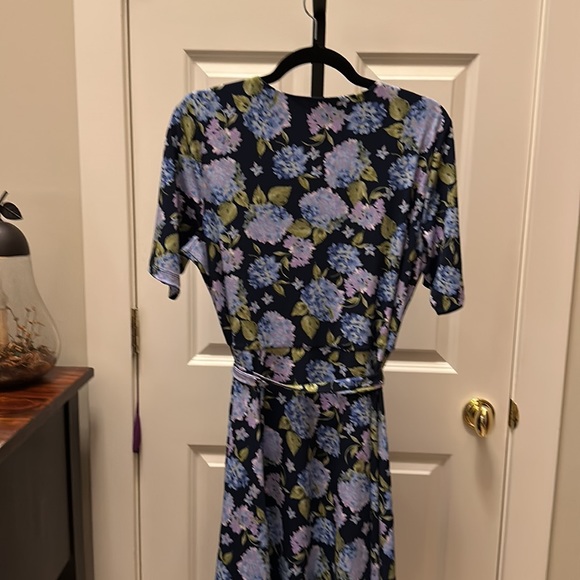 APPLESEED’S - Women’s Limited Edition Blooming Hydrangea Knit Dress - Picture 8 of 10